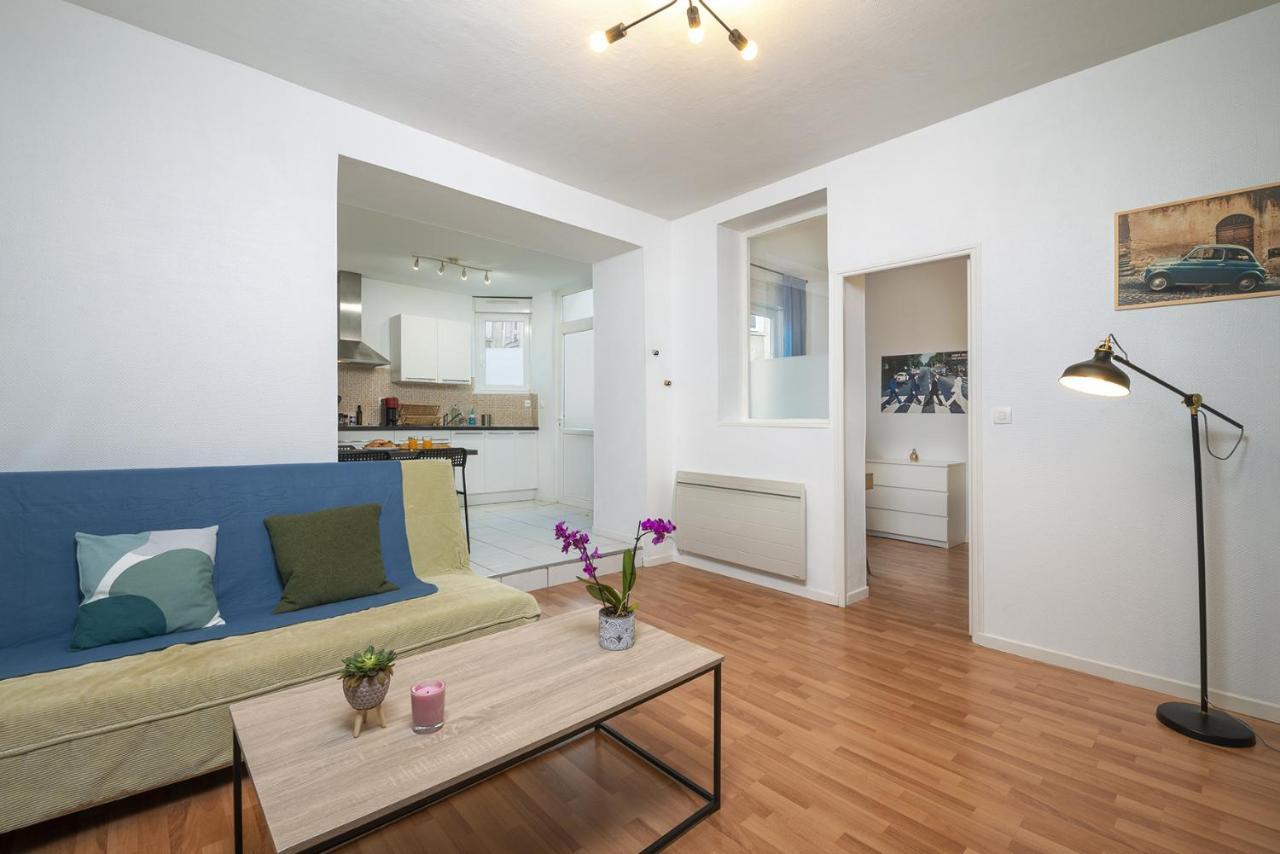 Appart Calme Avec Parking Proche Place Ney Анже Экстерьер фото